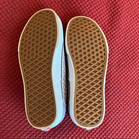 VANS  OFF THE WALL Sz 8 W or 5.5 M Lilac White Polka Dot Lace up Sneakers - Picture 6 of 8